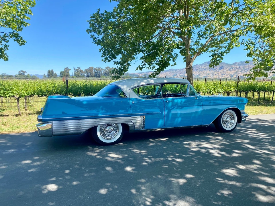 1957 Cadillac Sixty Special - Image 7 of 11