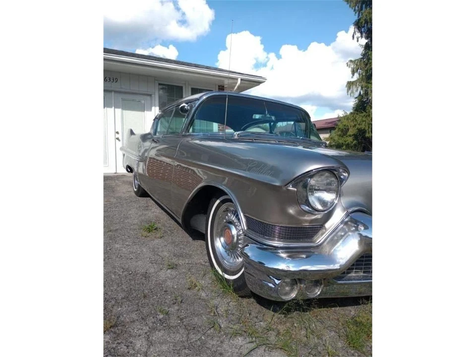 1957 Cadillac Series 62 4th Gen - Image 3 of 31