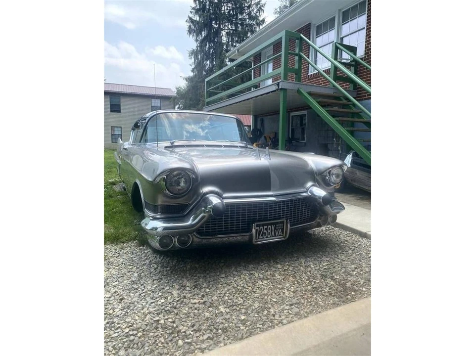 1957 Cadillac Series 62 4th Gen - Image 2 of 31