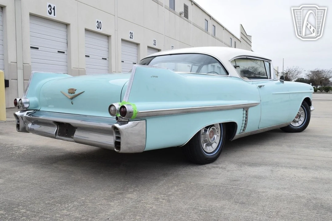 1957 Cadillac Series 62 4th Gen - Image 15 of 31