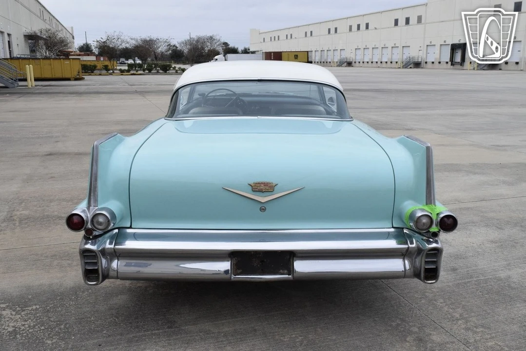 1957 Cadillac Series 62 4th Gen - Image 11 of 31