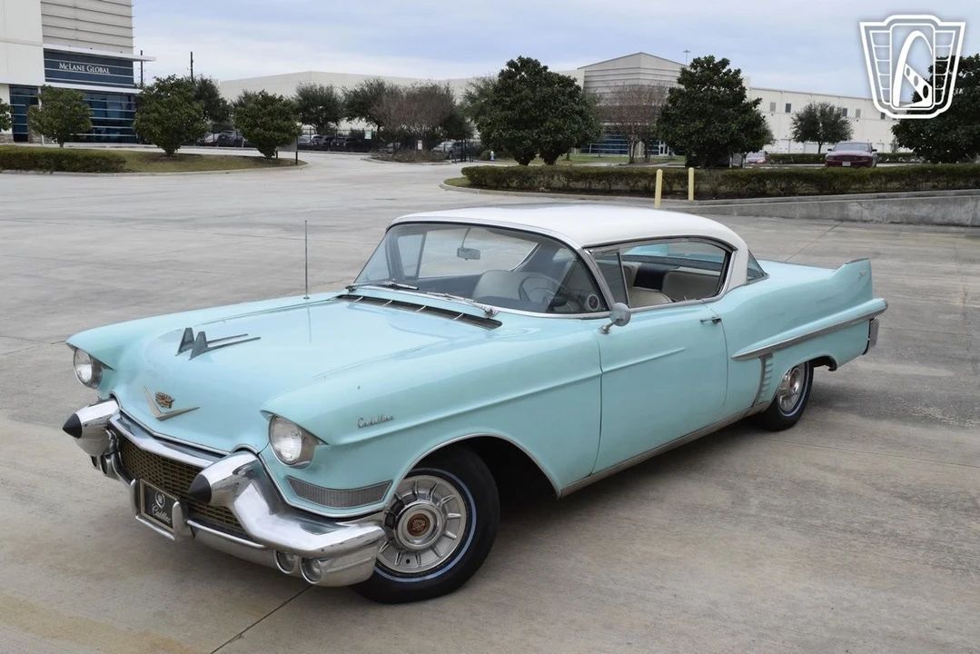 1957 Cadillac Series 62 4th Gen - Image 25 of 31