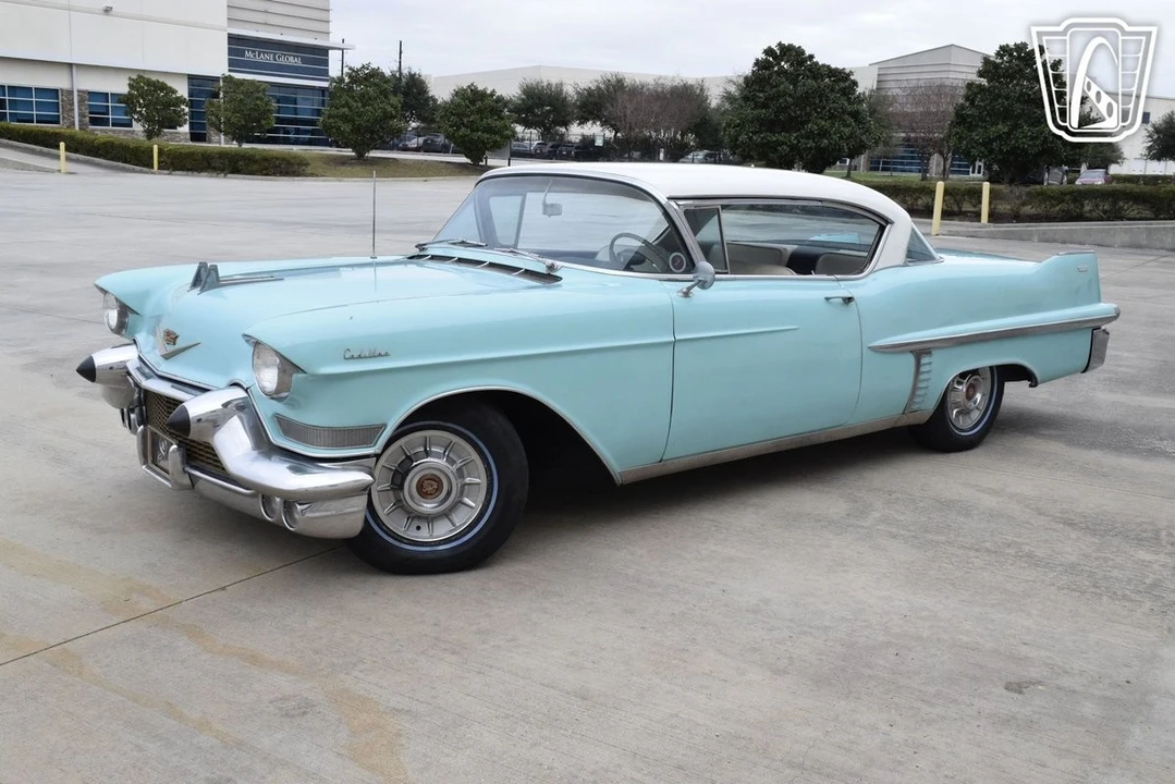 1957 Cadillac Series 62 4th Gen - Image 3 of 31
