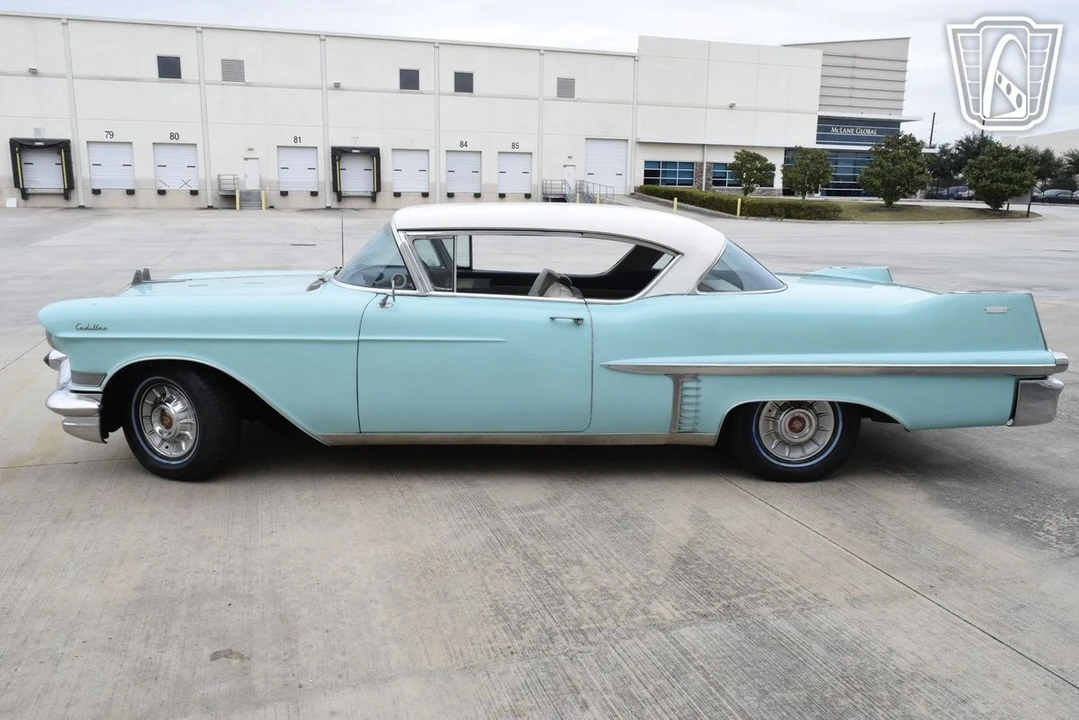 1957 Cadillac Series 62 4th Gen - Image 5 of 31