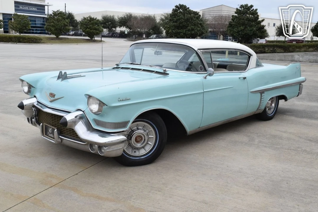 1957 Cadillac Series 62 4th Gen - Image 26 of 31