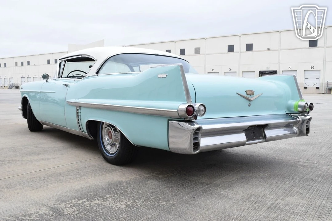 1957 Cadillac Series 62 4th Gen - Image 9 of 31
