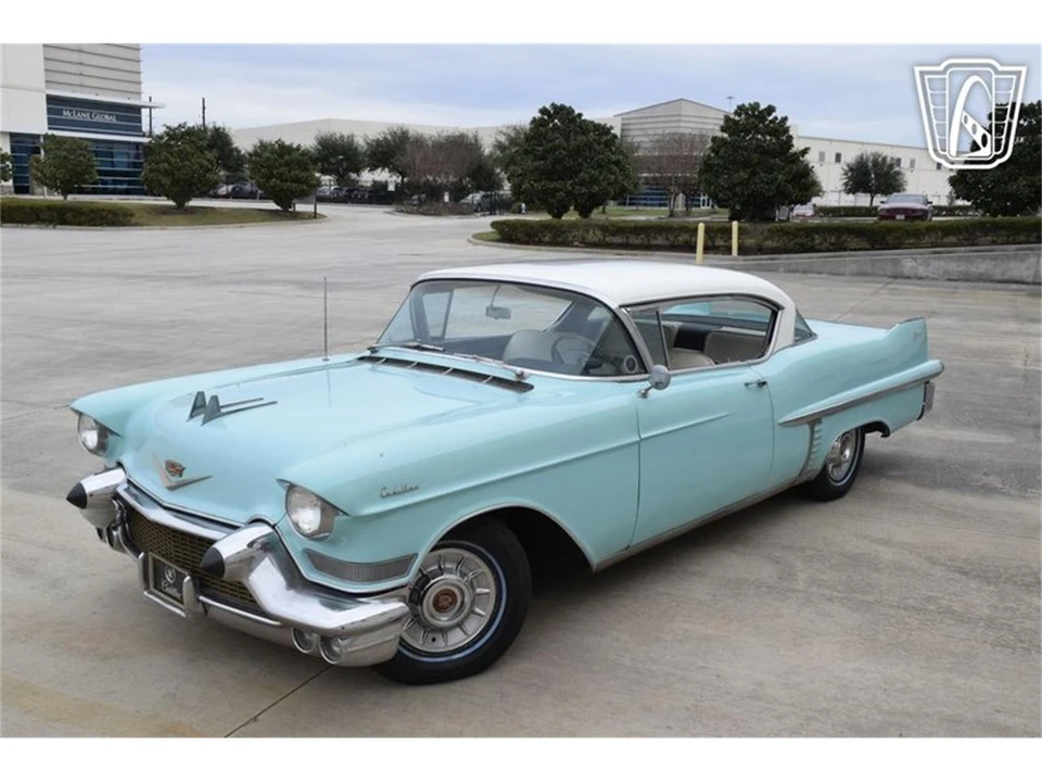 1957 Cadillac Series 62 4th Gen - Image 24 of 31