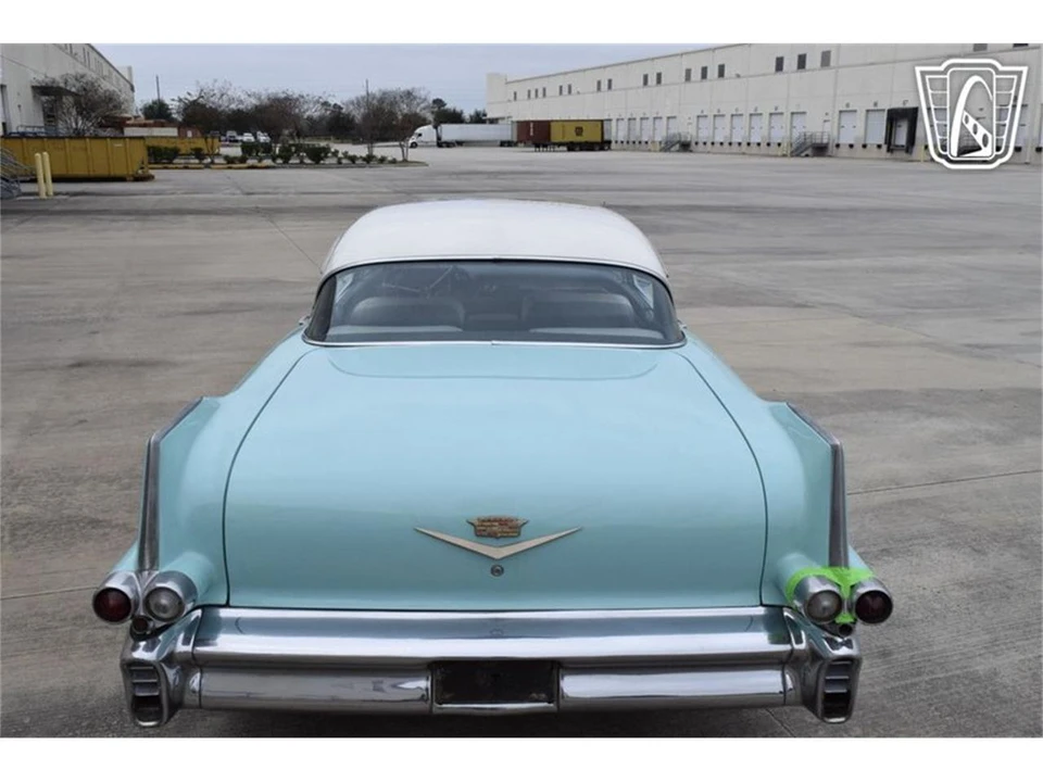 1957 Cadillac Series 62 4th Gen - Image 9 of 31
