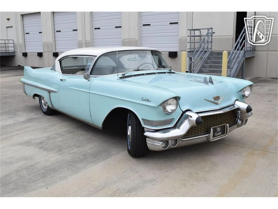 1957 Cadillac Series 62 4th Gen - Image 19 of 31