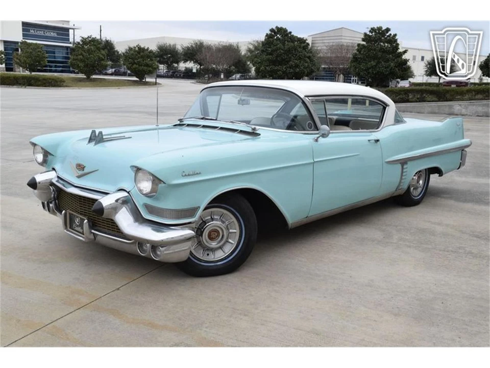 1957 Cadillac Series 62 4th Gen - Image 25 of 31