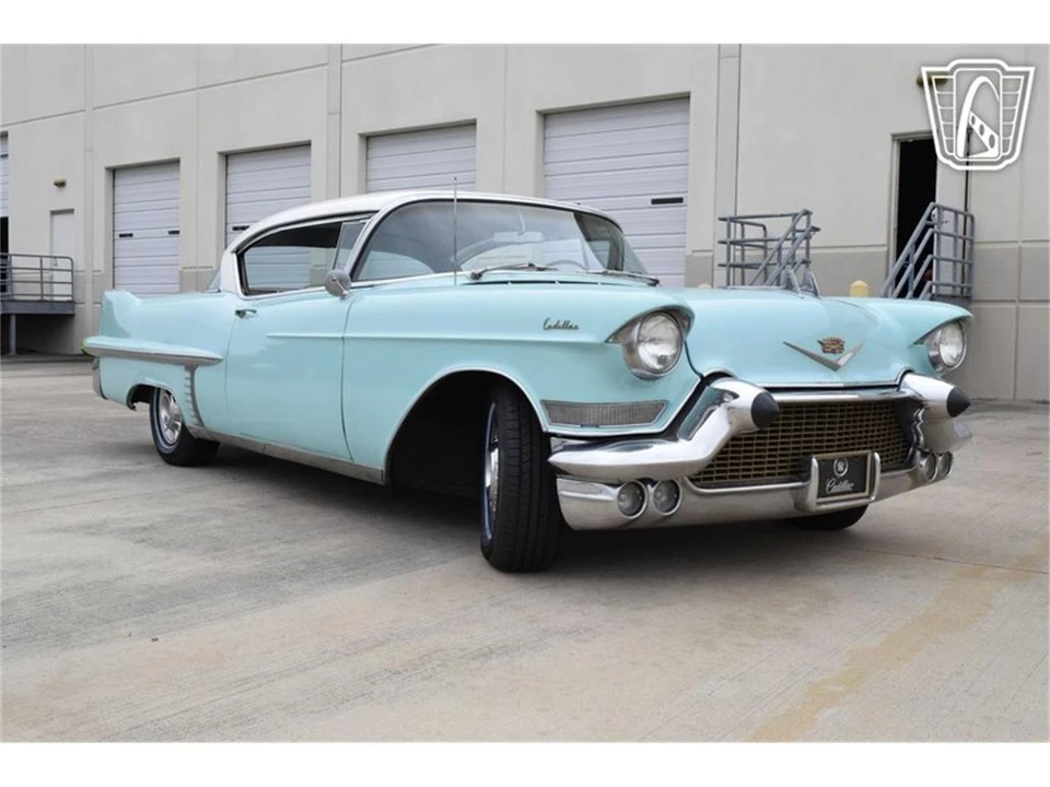 1957 Cadillac Series 62 4th Gen - Image 20 of 31