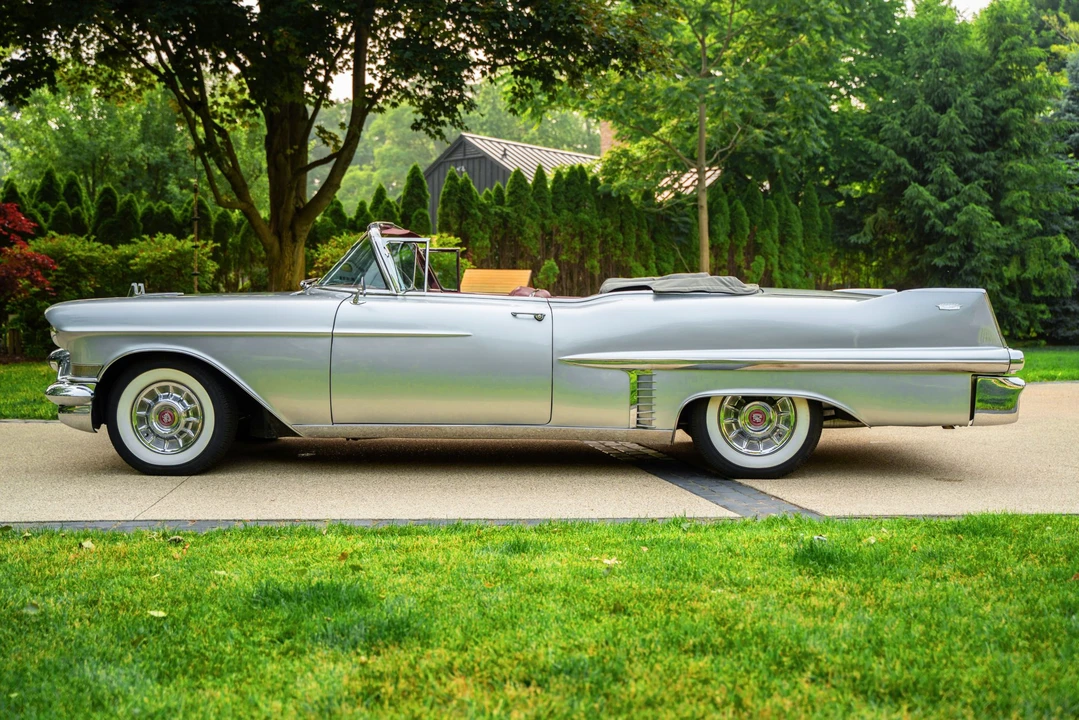 1957 Cadillac Series 62 4th Gen - Image 11 of 31