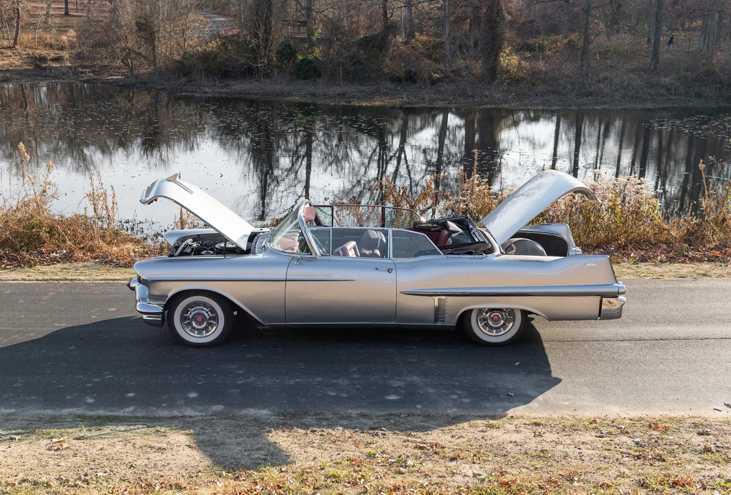 1957 Cadillac Series 62 4th Gen - Image 22 of 31