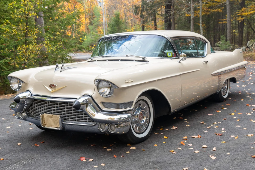 1957 Cadillac Series 62 4th Gen - Image 9 of 31