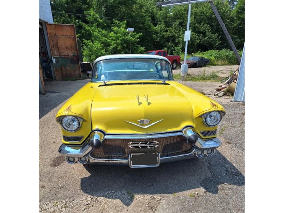 1957 Cadillac Series 62 4th Gen - Image 4 of 29