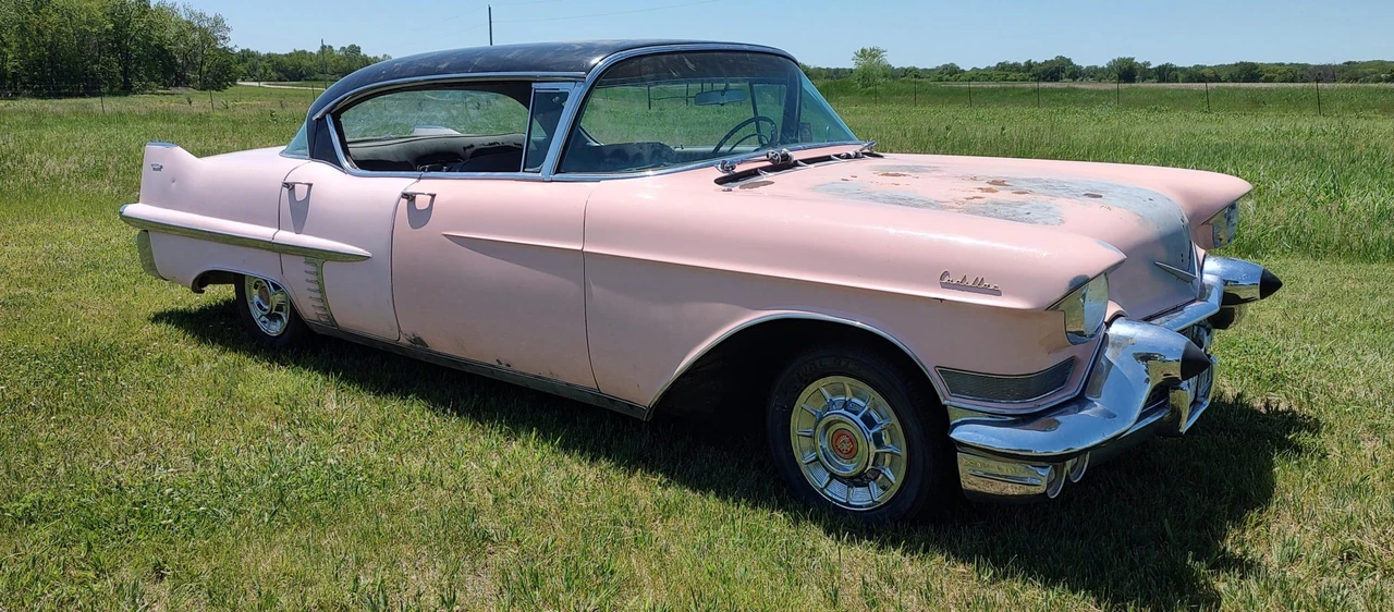 1957 Cadillac Series 62 4th Gen - Image 11 of 31