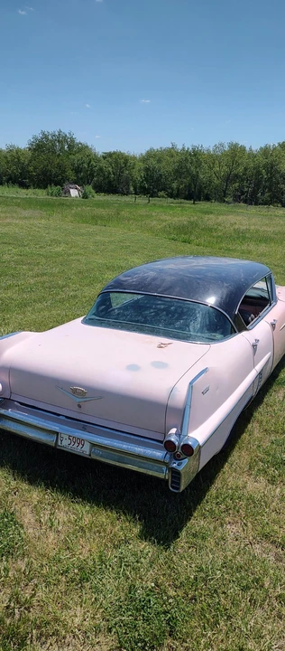 1957 Cadillac Series 62 4th Gen - Image 14 of 31
