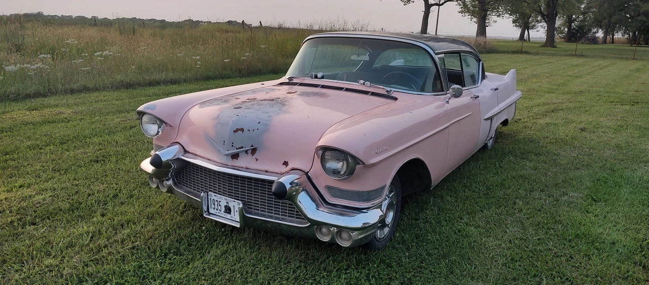 1957 Cadillac Series 62 4th Gen - Image 6 of 31