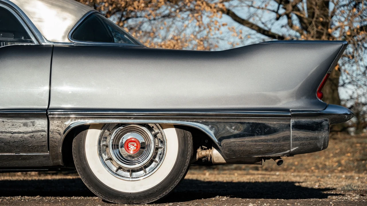 1957 Cadillac Series 62 Eldorado Brougham - Image 22 of 31
