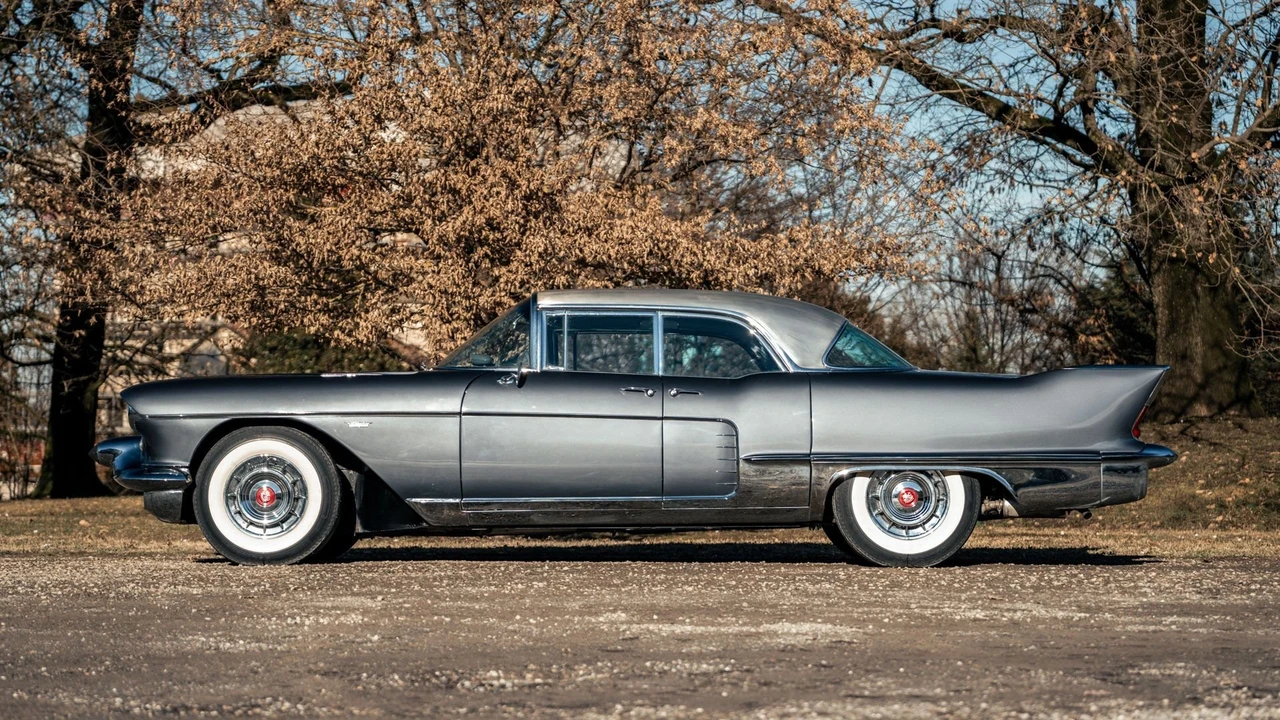 1957 Cadillac Series 62 Eldorado Brougham - Image 3 of 31