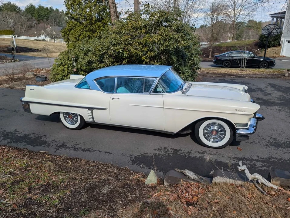 1957 Cadillac DeVille - Image 5 of 17