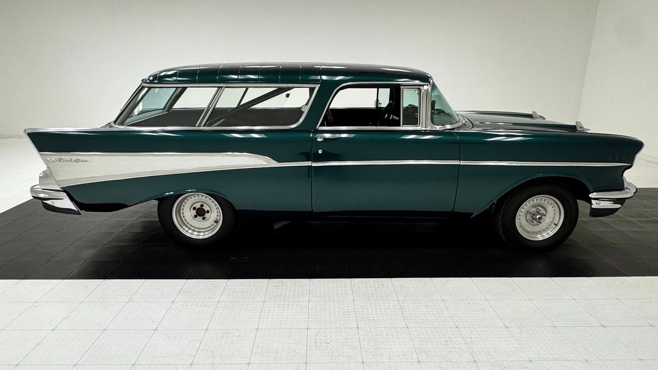 1957 Chevrolet Tri-Five Bel Air Sedan & Wagon - Image 6 of 31