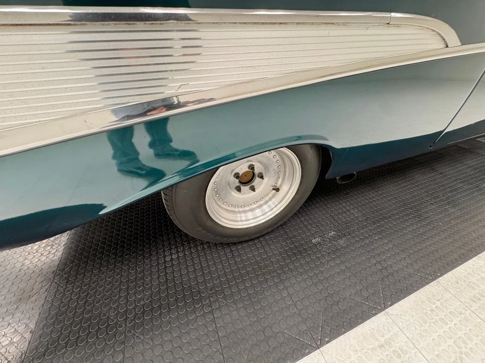1957 Chevrolet Tri-Five Bel Air Sedan & Wagon - Image 25 of 31