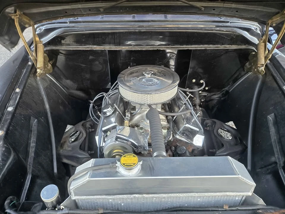 1957 Chevrolet Task Force - Image 9 of 10