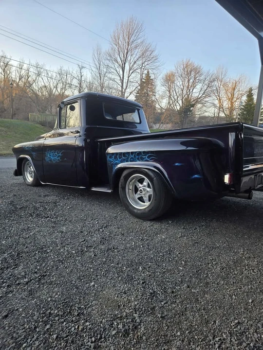 1957 Chevrolet Task Force - Image 5 of 10