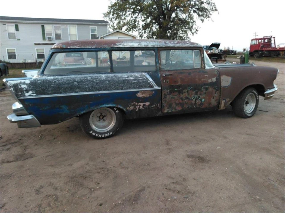 1957 Chevrolet Tri-Five Bel Air Sedan & Wagon - Image 4 of 25