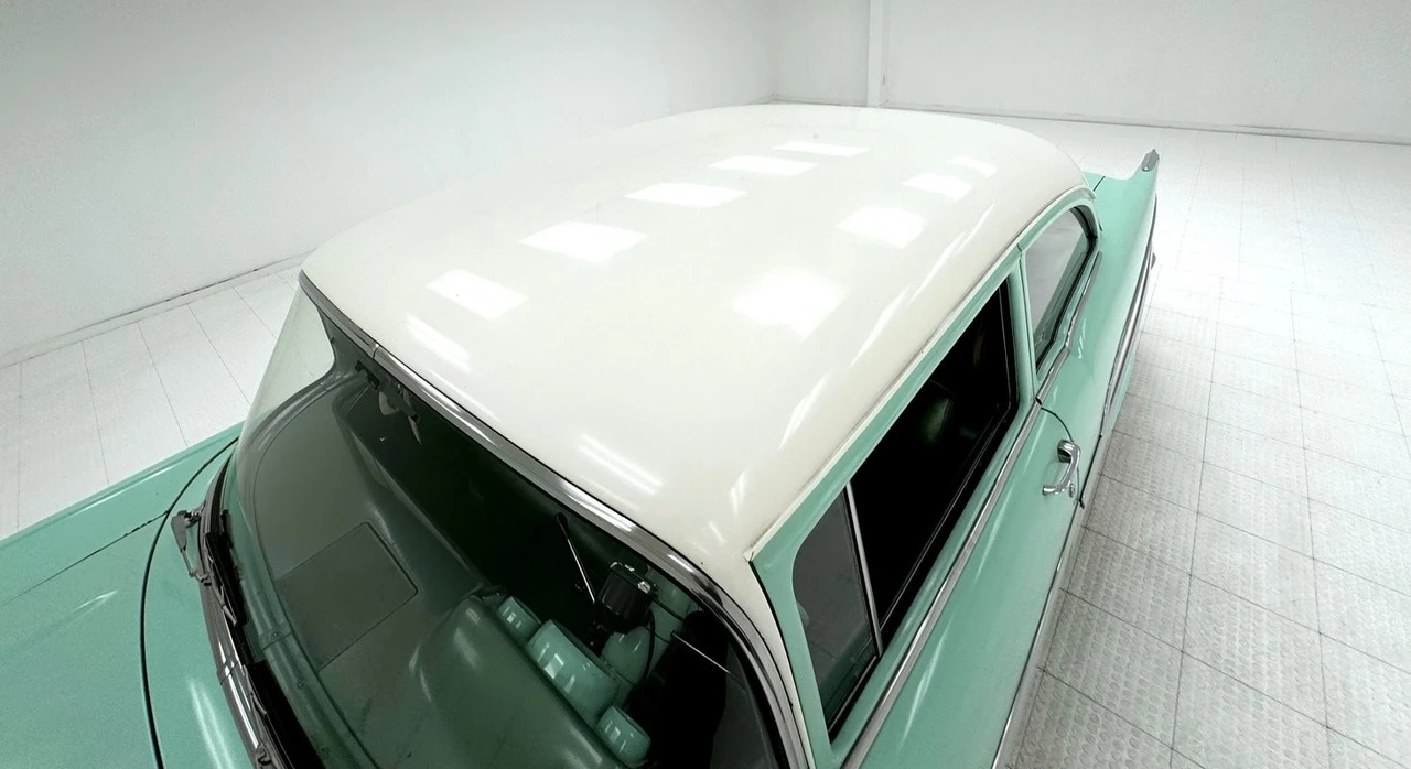 1957 Chevrolet Tri-Five Bel Air Sedan & Wagon - Image 14 of 31