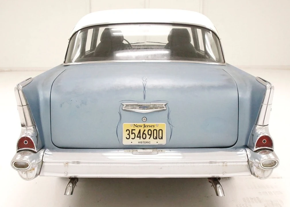 1957 Chevrolet Tri-Five Bel Air Sedan & Wagon - Image 4 of 31