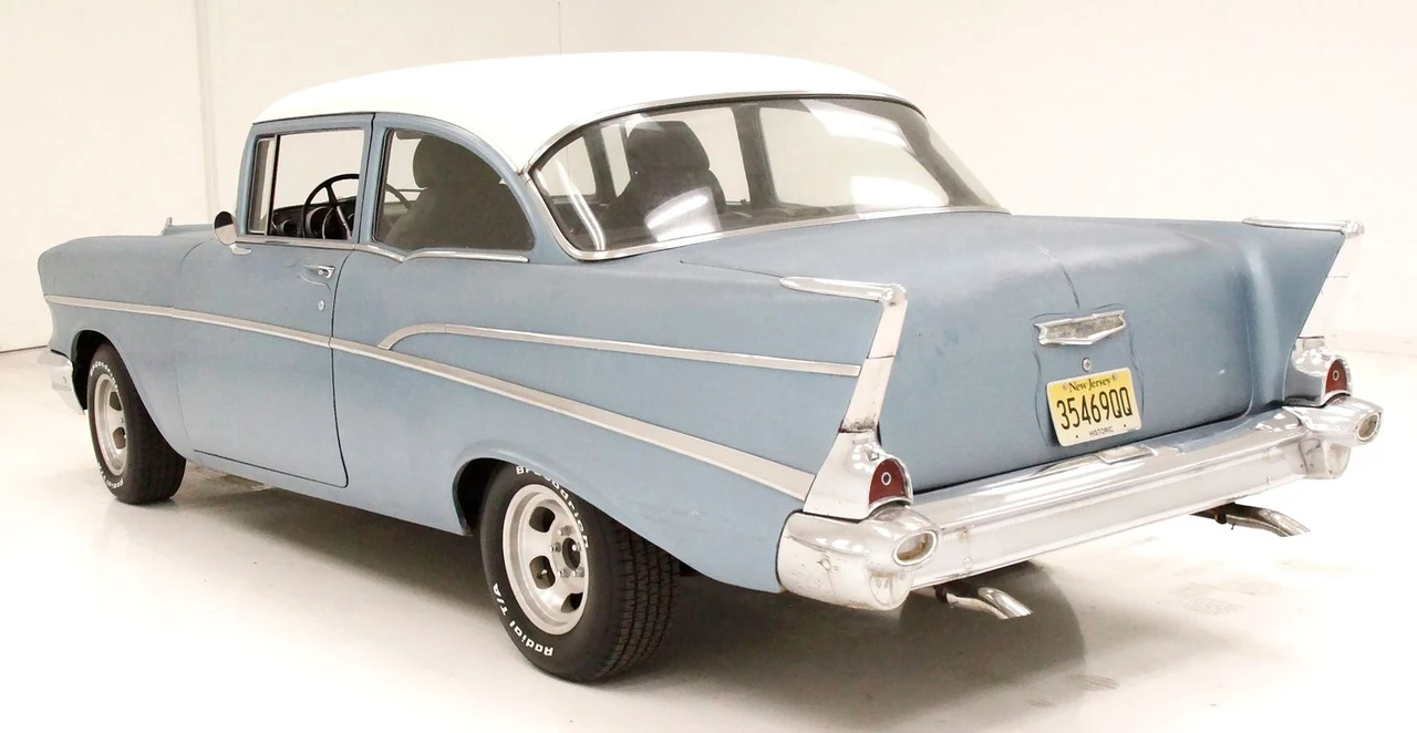1957 Chevrolet Tri-Five Bel Air Sedan & Wagon - Image 3 of 31