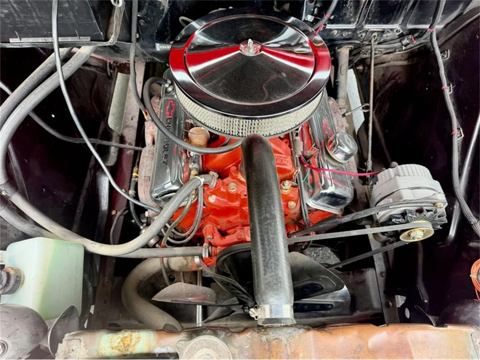 1957 Chevrolet Task Force - Image 7 of 31