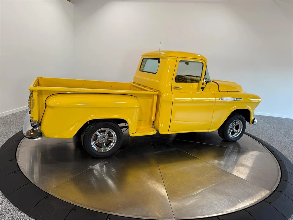 1957 Chevrolet Task Force - Image 18 of 31