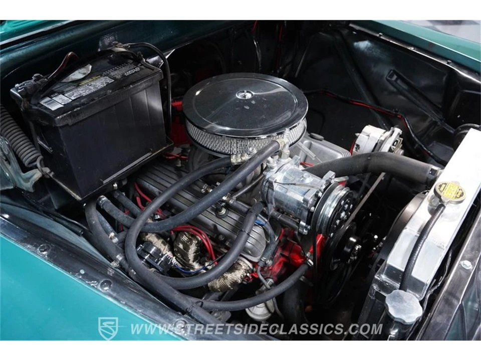 1957 Chevrolet Task Force - Image 26 of 31