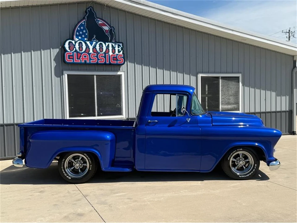 1957 Chevrolet Task Force - Image 13 of 31