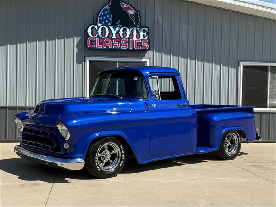 1957 Chevrolet Task Force - Image 10 of 31