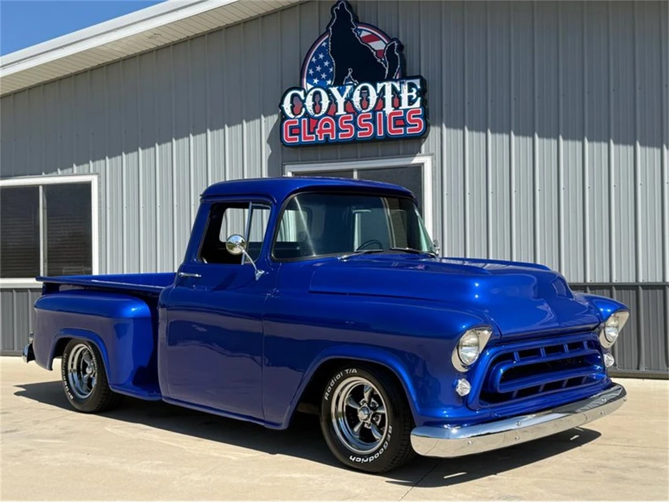 1957 Chevrolet Task Force - Image 12 of 31