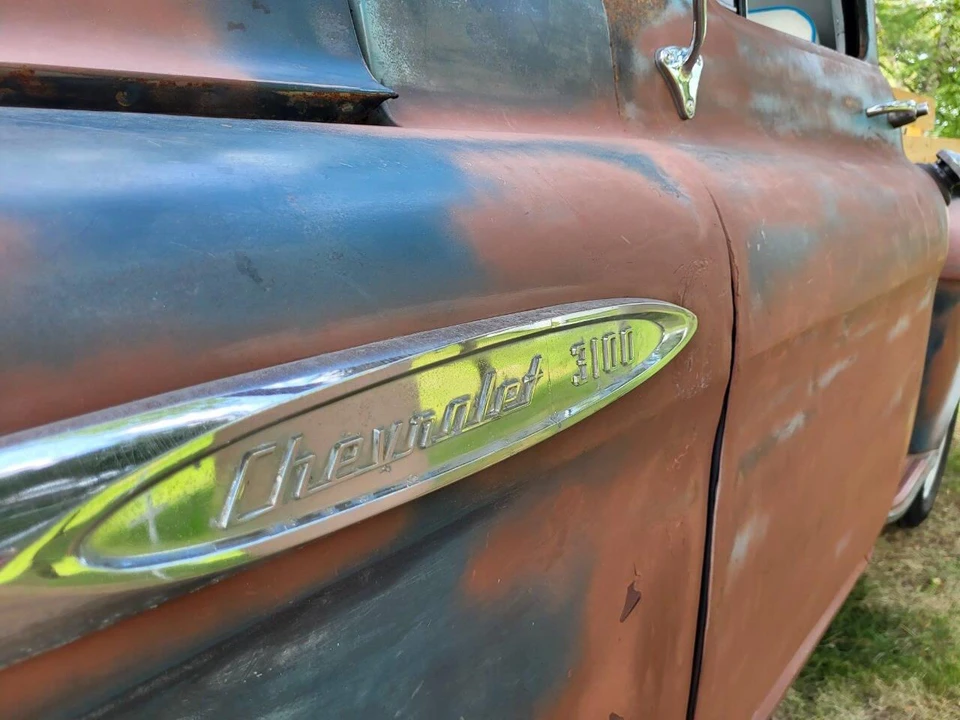 1957 Chevrolet Task Force - Image 26 of 31