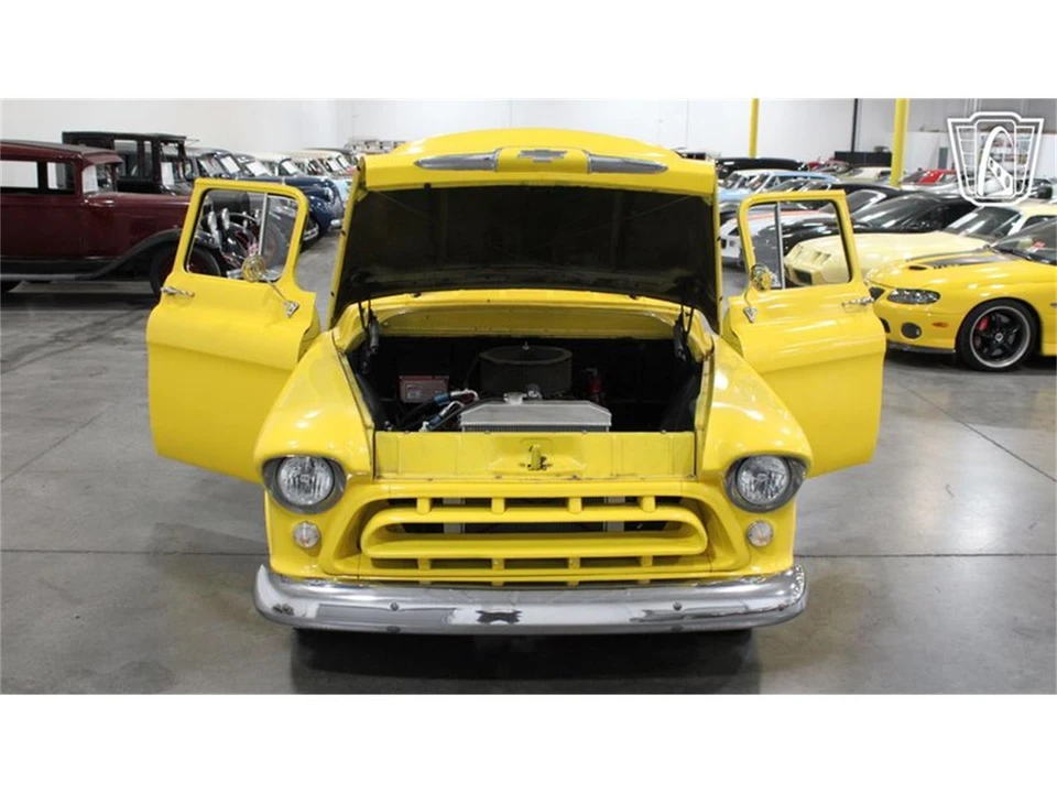 1957 Chevrolet Task Force - Image 26 of 31