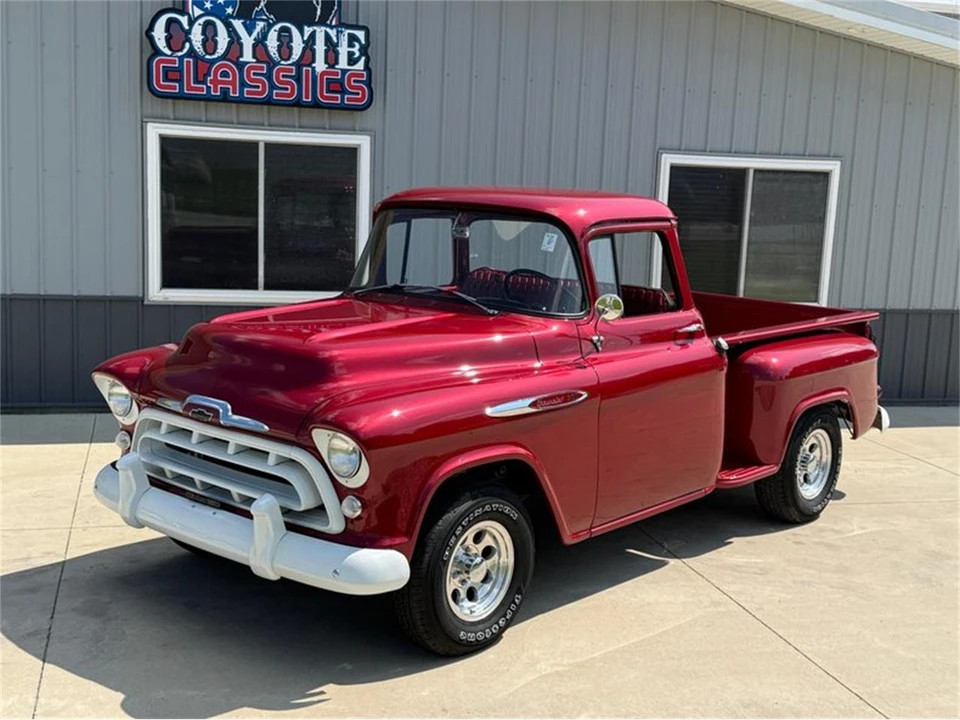 1957 Chevrolet Task Force - Image 10 of 31