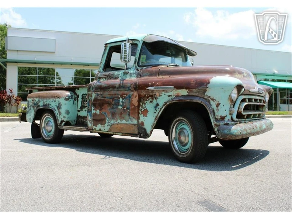 1957 Chevrolet Task Force - Image 22 of 31