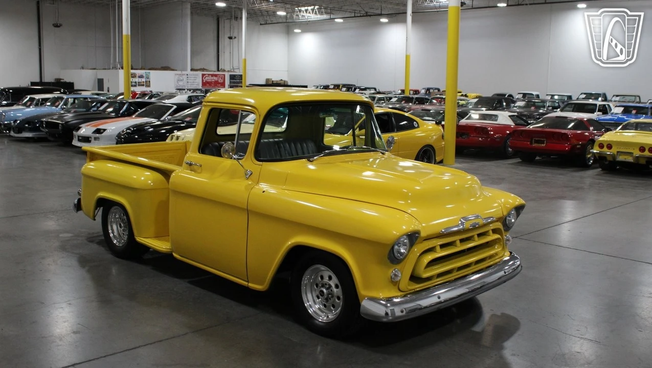 1957 Chevrolet Task Force - Image 11 of 12