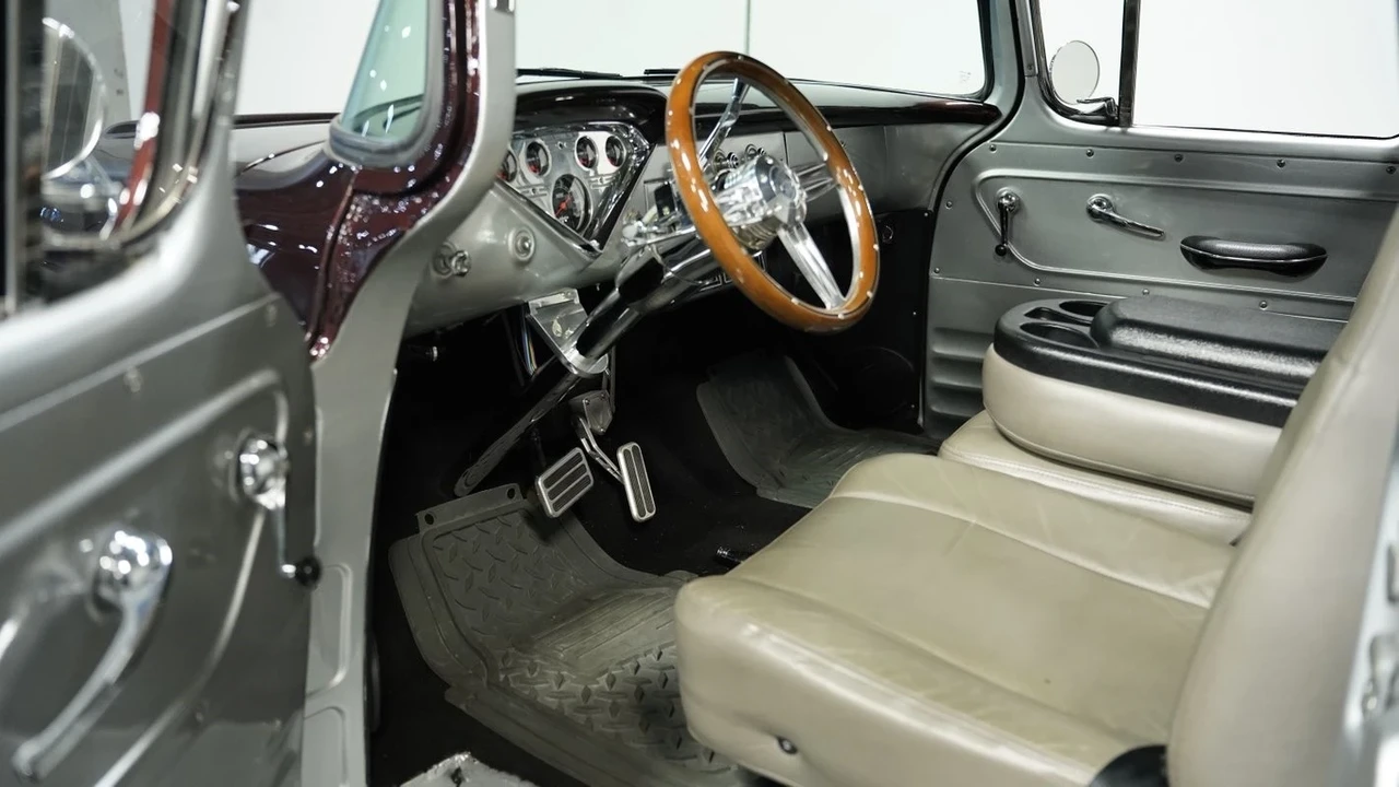 1957 Chevrolet Task Force - Image 5 of 12