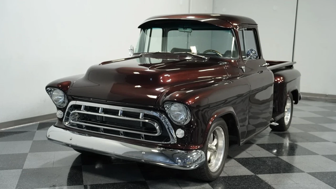 1957 Chevrolet Task Force - Image 17 of 21