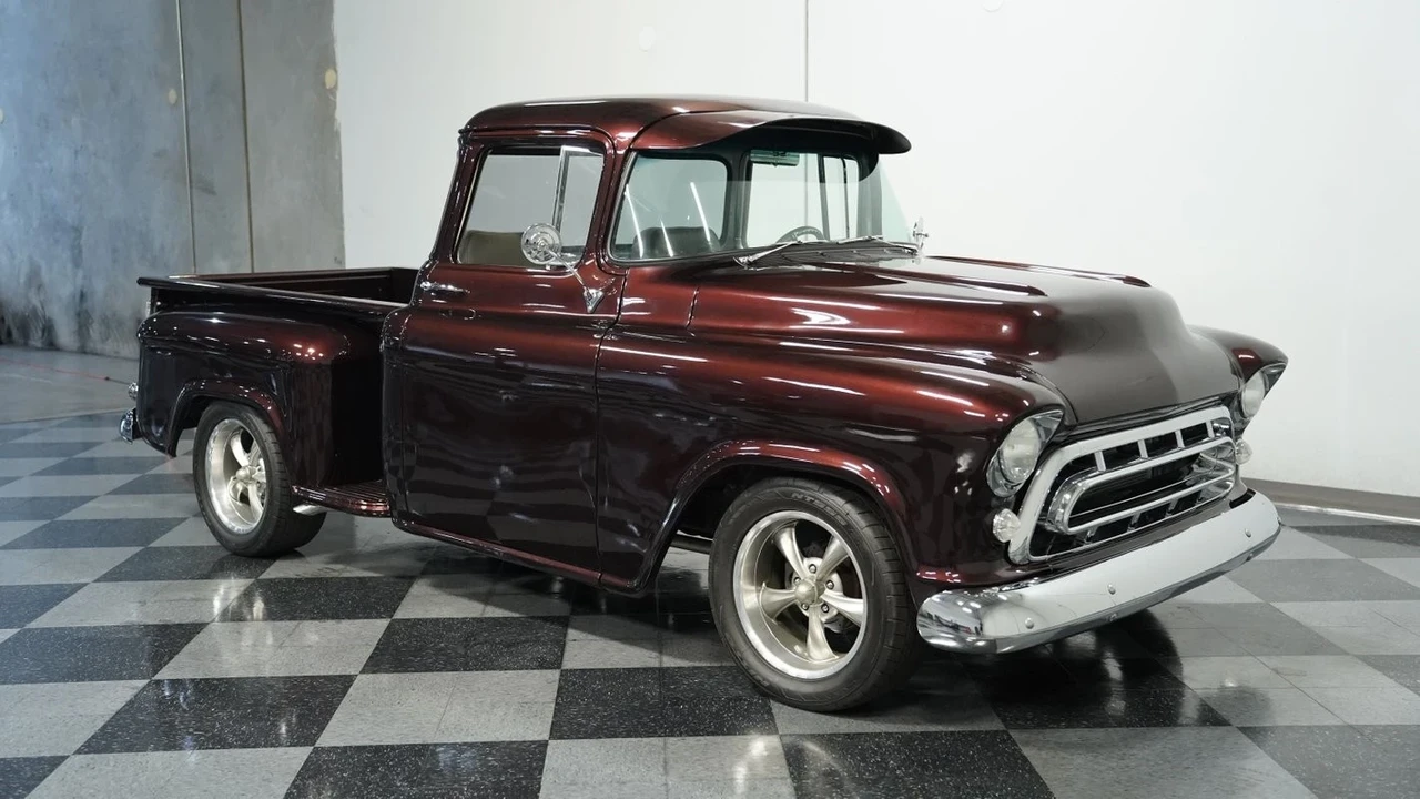 1957 Chevrolet Task Force - Image 14 of 21