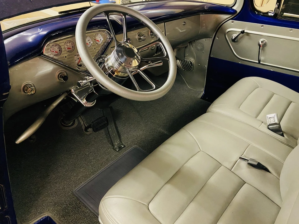 1957 Chevrolet Task Force - Image 28 of 31