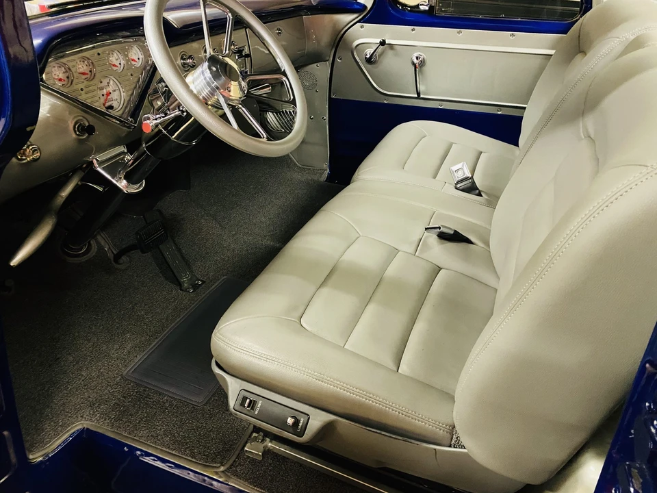 1957 Chevrolet Task Force - Image 30 of 31
