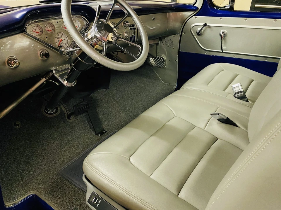 1957 Chevrolet Task Force - Image 29 of 31
